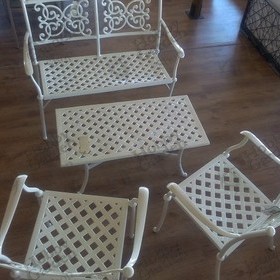set giglio panca , 2 sedia , 1 tavolino 